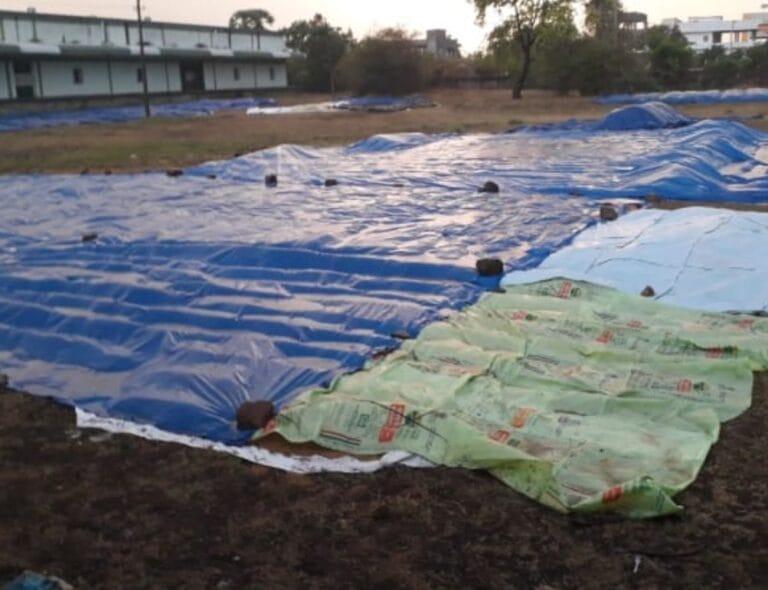 ఎడతెరిపిన భారీ వర్షం.. రైతన్నల ఆందోళన...