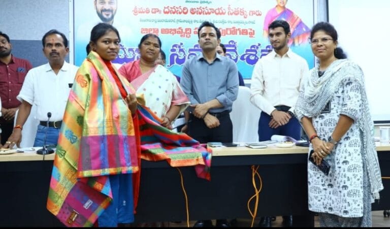 పేదరికాన్ని జయించి ప్రతిభ చాటిన రాఘవి