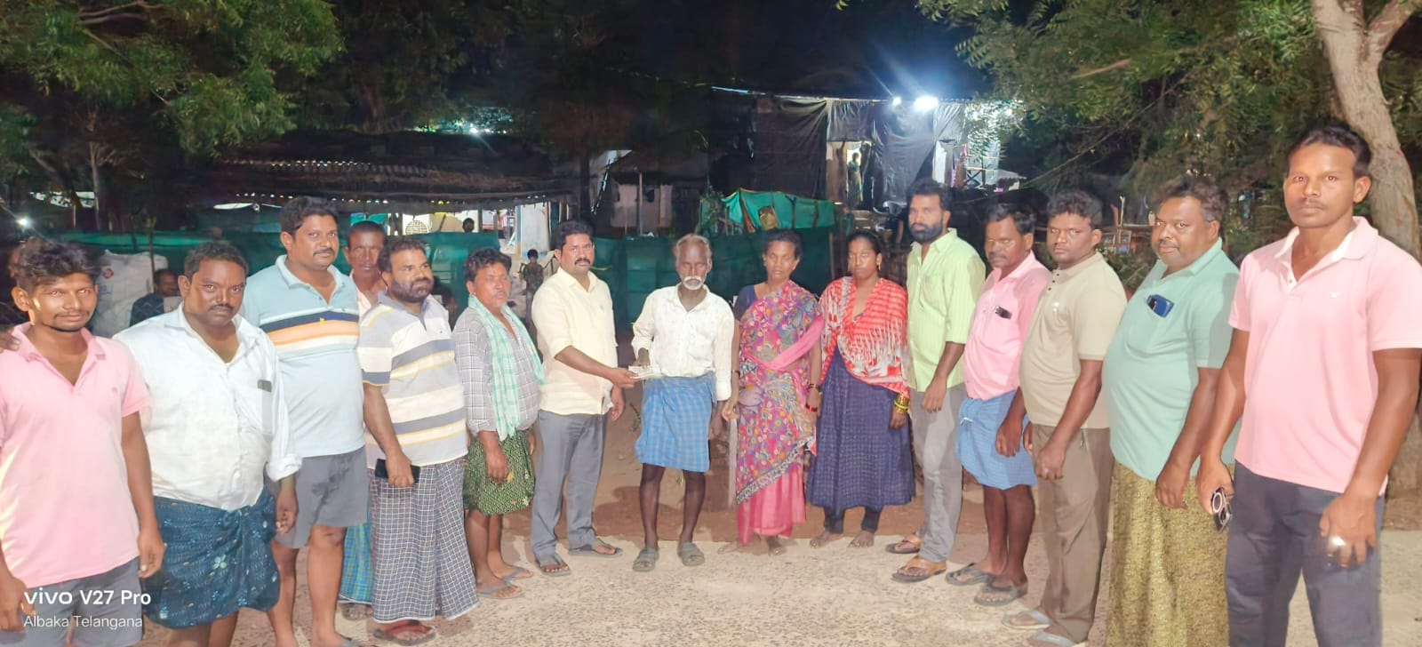 మృతి చెందిన కార్యకర్త కుటుంబానికి బీఆర్ఎస్ అండ